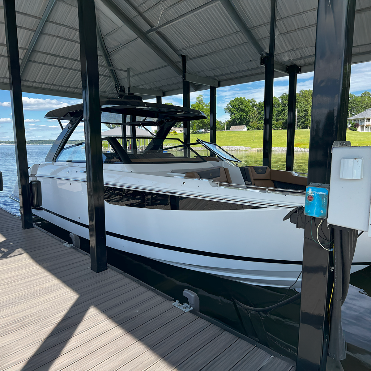 AC Bluetooth/Wi-Fi Boat Lift Blower Motor Control Box: One Lift - Two Valve - Jet Dock