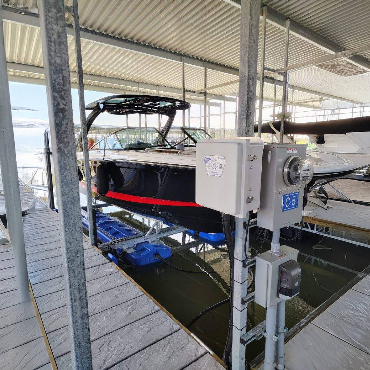 AC Bluetooth/Wi-Fi Boat Lift Blower Motor Control Box: One or Two Lift - Three Valve