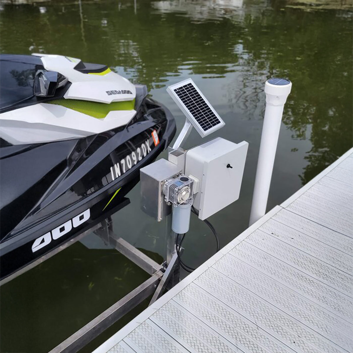 DC - Lake Lifter Direct Drive PWC Integrated Winch + Solar Charging Box Kit