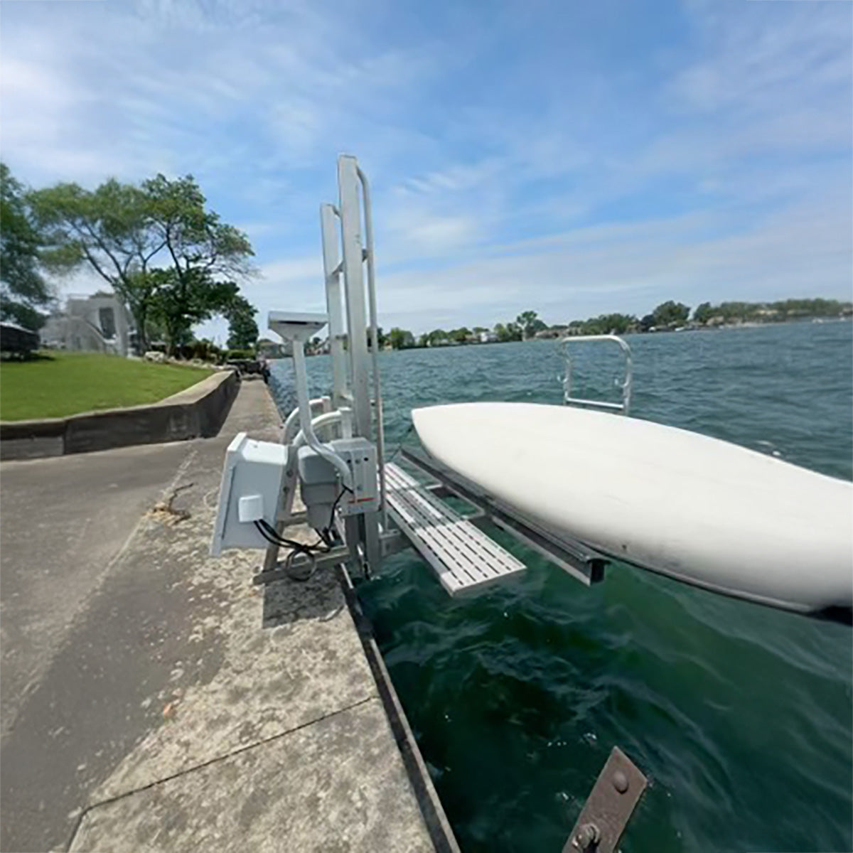 DC - PWC Integrated Winch Box + Solar Charging Kit