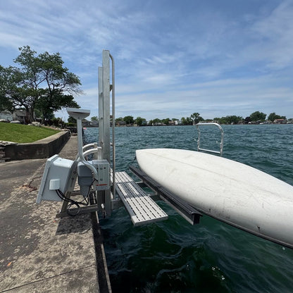 lake lifter pwc motor and charging system